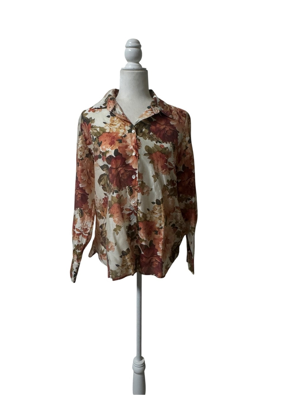 Bailey 44 Romantic Roses Button down cottage core boho medium top